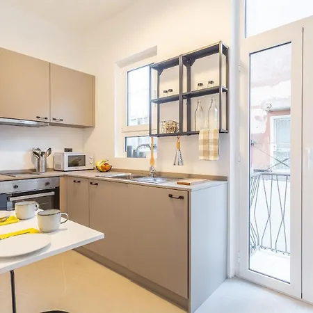 Monti Exclusive 3 Bedroom Apartment *